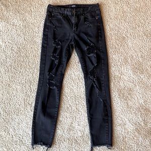 Size 6 Black Ripped High-Rise Aeropostale Jeans